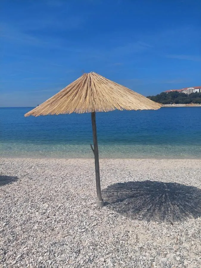 Apartment Near The Beach Pula Croatia